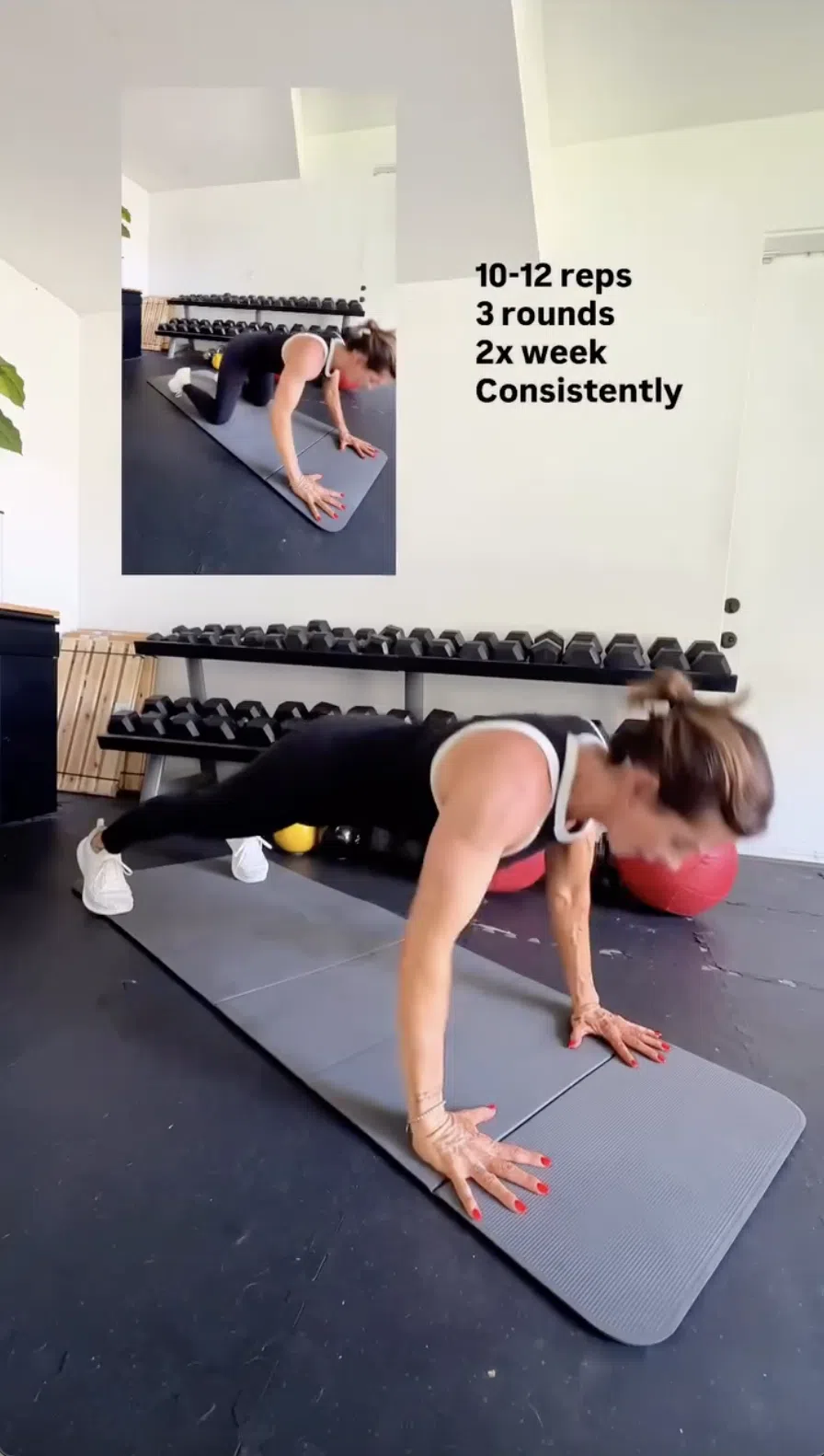 Dalyce voert de push up uit
